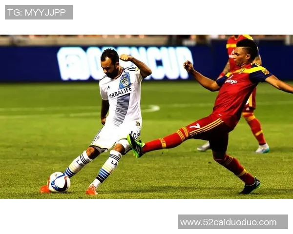 皇家盐湖城对阵新英格兰命的精彩对决回顾与分析